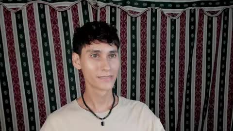 Snapshot of paimon_goetia chatting on October 3, 11:54 pm Alexander Grigori online show from October 3, 11:54 pm