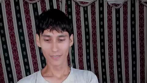 Snapshot of paimon_goetia chatting on October 19, 12:04 am Alexander Grigori online show from October 19, 12:04 am