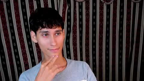 Snapshot of paimon_goetia chatting on October 17, 11:53 pm Alexander Grigori online show from October 17, 11:53 pm