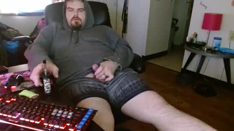 Snapshot of painwarrior chatting on October 30, 1:45 pm painwarrior online show from October 30, 1:45 pm