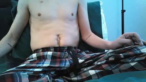 Atom online show from January 1, 2:31 pm