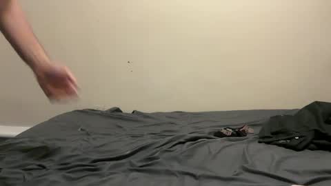 Snapshot of pantslesstraveler_plt chatting on October 16, 10:23 am PantsLessTraveler online show from October 16, 10:23 am