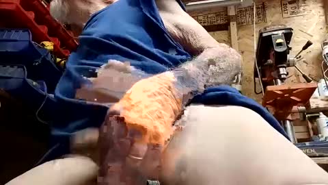 Snapshot of papajb70 chatting on September 8, 8:52 pm papajb70 online show from September 8, 8:52 pm