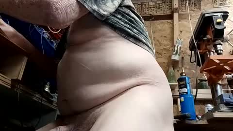 Snapshot of papajb70 chatting on December 5, 4:56 pm papajb70 online show from December 5, 4:56 pm