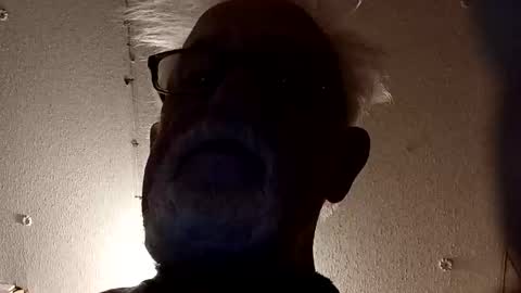 Snapshot of papajb70 chatting on March 1, 10:02 am papajb70 online show from March 1, 10:02 am