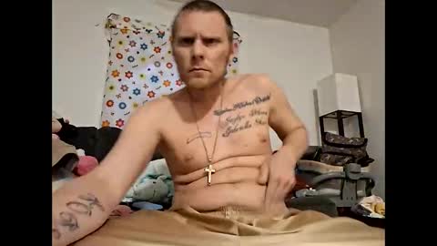 papapfouts online show from March 4, 12:12 pm