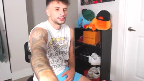 Snapshot of papijakey chatting on October 5, 12:03 am  -- New Videos Down Below online show from October 5, 12:03 am