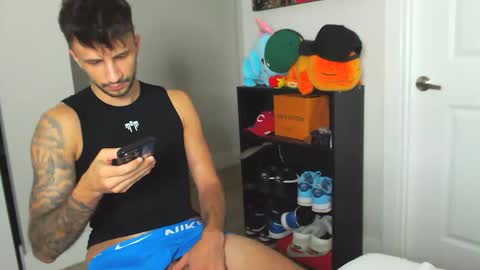 Snapshot of papijakey chatting on October 15, 4:53 am  -- New Videos Down Below online show from October 15, 4:53 am