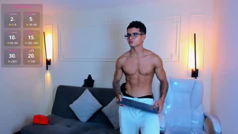 Ryan And Casper online show from October 20, 10:35 pm