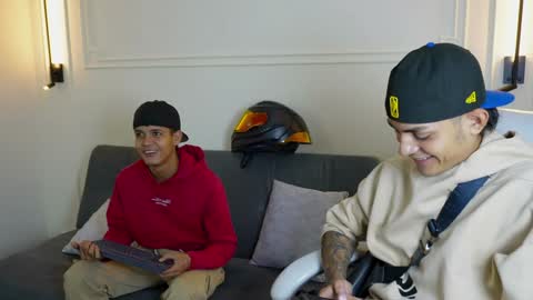 Ryan And Casper online show from January 24, 12:10 am