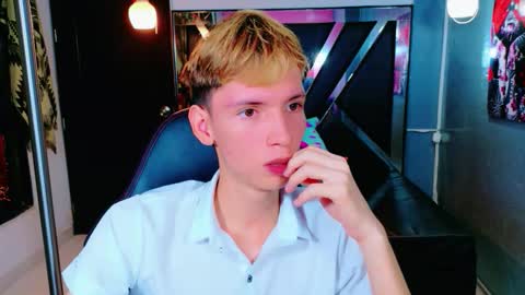 park_jimin1 online show from November 30, 2:52 pm