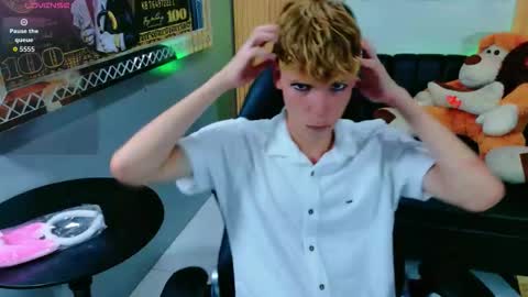 park_jimin1 online show from September 15, 12:50 pm