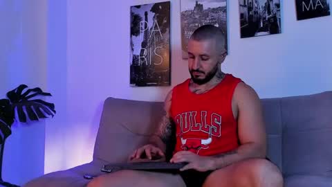 parker lavine online show from June 26, 2:36 am