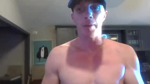 Snapshot of parkerflexes chatting on October 25, 3:52 am Parker online show from October 25, 3:52 am