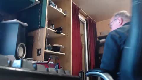 pascal88881 online show from November 3, 1:57 pm