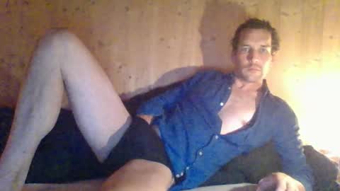 paueriwan online show from November 12, 8:57 pm