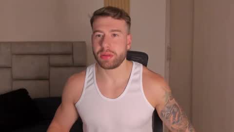 PAUL ROGER online show from January 15, 10:46 pm