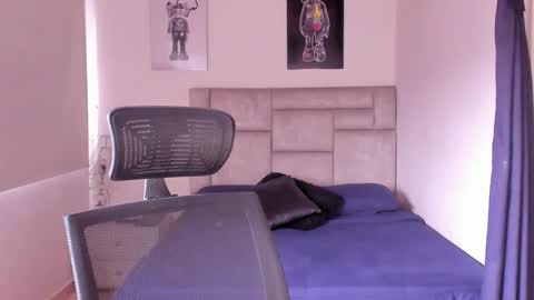 PAUL ROGER online show from October 11, 3:05 pm