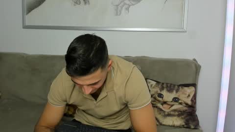 paulblack021 online show from December 14, 12:55 am