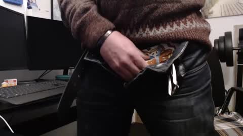 paulie120464 online show from December 18, 6:03 pm