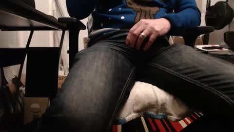 paulie120464 online show from December 16, 5:43 pm