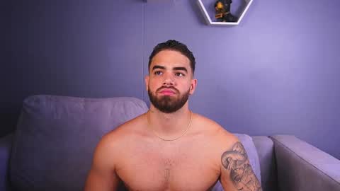 Paul Phoenix online show from December 2, 7:17 pm