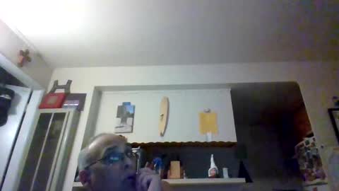 pawgkiller online show from October 1, 3:32 am