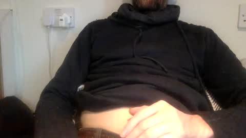 Snapshot of pea23 chatting on December 8, 3:45 pm pea23 online show from December 8, 3:45 pm