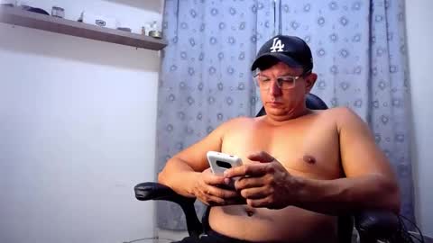 Snapshot of pedro_picapica chatting on February 14, 3:00 am Pedro online show from February 14, 3:00 am