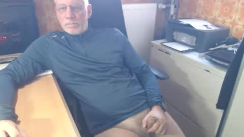 Pemue65 online show from March 27, 8:37 am