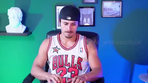 Snapshot of perseoo_88 chatting on January 29, 6:50 pm andres    online show from January 29, 6:50 pm