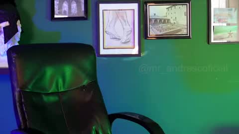 Snapshot of perseoo_88 chatting on September 10, 7:01 pm andres    online show from September 10, 7:01 pm