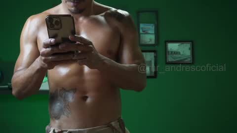Snapshot of perseoo_88 chatting on March 7, 10:32 pm andres    online show from March 7, 10:32 pm