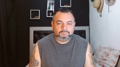 Carlos online show from February 4, 2:07 am