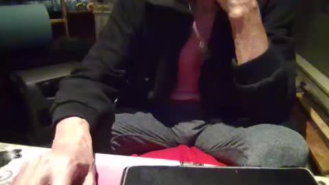 Snapshot of peter_on_kik chatting on March 9, 4:05 am make me cum in pvt dutch german daddy c2c bigcock online show from March 9, 4:05 am