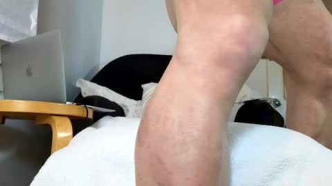 Snapshot of phattbooty80 chatting on January 19, 11:43 pm TheSkyeWoods online show from January 19, 11:43 pm