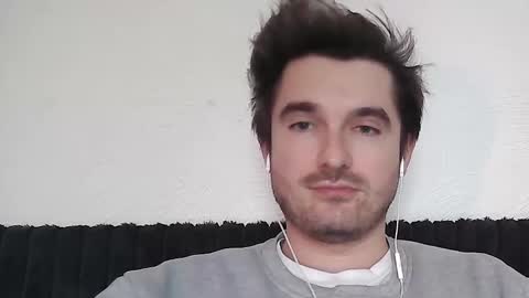 PhilipBorison online show from February 4, 2:32 pm