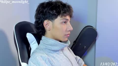 Phil.   INDEPENDENT MODEL online show from February 14, 4:15 am