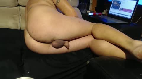 Snapshot of philippevl1975 chatting on November 1, 3:10 am philippevl1975 online show from November 1, 3:10 am