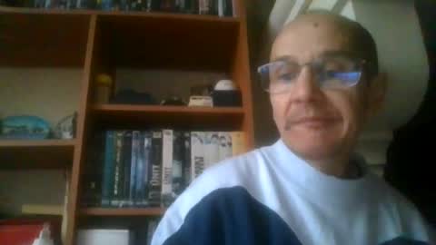 pichoun71 online show from December 7, 8:00 am