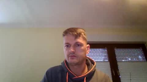 piercingsxxx online show from October 23, 8:29 am