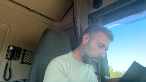 pierotu online show from September 15, 11:44 am