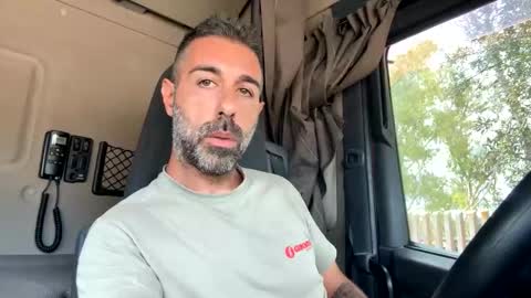 pierotu online show from September 26, 12:03 pm