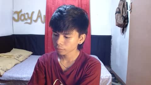 Snapshot of pinoymonstercock_xx chatting on December 9, 7:39 am WIN WIN  JAY AR online show from December 9, 7:39 am