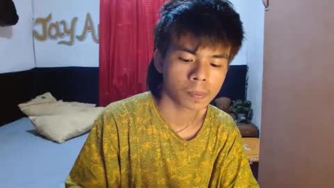 Snapshot of pinoymonstercock_xx chatting on January 18, 5:25 am WIN WIN  JAY AR online show from January 18, 5:25 am