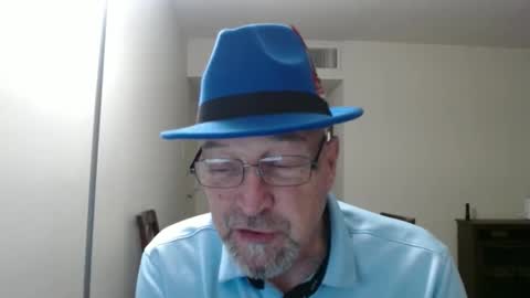 Snapshot of pipewizard chatting on March 10, 12:18 am pipewizard online show from March 10, 12:18 am