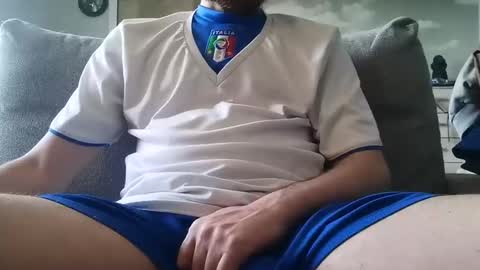 Snapshot of pladplad chatting on December 22, 11:33 am PLADPLAS online show from December 22, 11:33 am