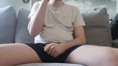 Snapshot of pladplad chatting on December 8, 11:03 am PLADPLAS online show from December 8, 11:03 am