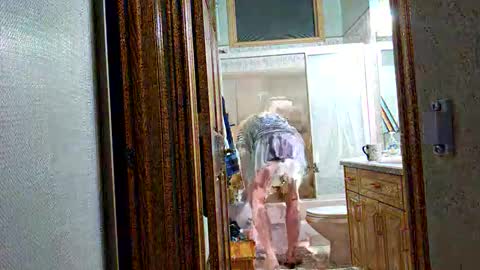 Krissy online show from December 1, 12:13 am