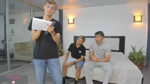   online show from November 24, 11:39 pm